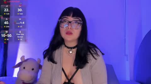 Snapshot of ravendark_666 chatting on April 25, 5:54 am Raven online show from April 25, 5:54 am