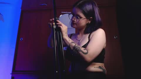 raventh_ online show from February 2, 5:39 am