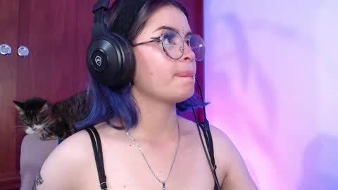 raventh_ online show from March 12, 11:38 am