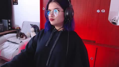 raventh_ online show from March 29, 10:26 am