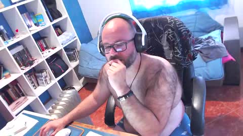Snapshot of ravingr3d3 chatting on April 20, 9:34 am ravingr3d3 online show from April 20, 9:34 am
