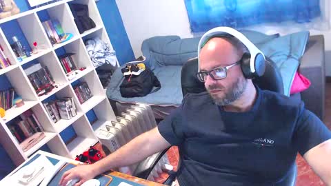 Snapshot of ravingr3d3 chatting on April 23, 1:57 pm ravingr3d3 online show from April 23, 1:57 pm