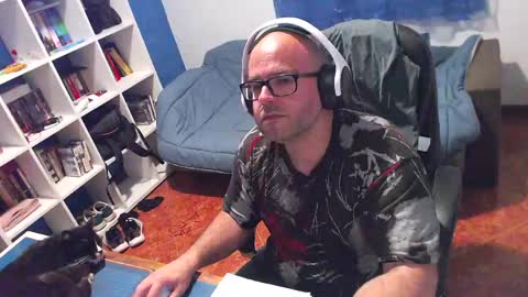 Snapshot of ravingr3d3 chatting on April 28, 9:42 pm ravingr3d3 online show from April 28, 9:42 pm
