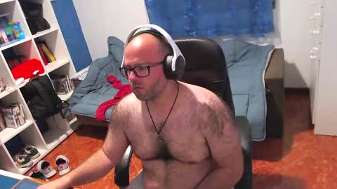 Snapshot of ravingr3d3 chatting on May 1, 10:58 pm ravingr3d3 online show from May 1, 10:58 pm