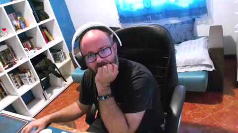 Snapshot of ravingr3d3 chatting on July 14, 10:43 am ravingr3d3 online show from July 14, 10:43 am