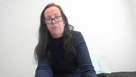 Snapshot of ravishthispeachgoddess chatting on March 3, 2:23 pm Ravishing Peach Goddess online show from March 3, 2:23 pm