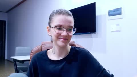 Ray-Ray online show from January 18, 2:54 pm