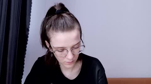 Ray-Ray online show from March 26, 3:01 am