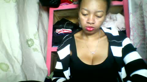 Snapshot of rayana_69 chatting on June 23, 3:26 am rayana_69 online show from June 23, 3:26 am