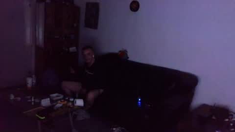 Snapshot of raybarbieri chatting on July 18, 1:43 am raybarbieri online show from July 18, 1:43 am