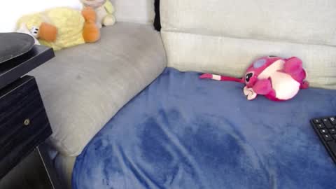 Ray  online show from January 5, 6:44 pm