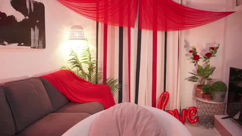 Raychell Black  online show from February 14, 3:09 pm