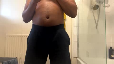 Snapshot of raydick1919 chatting on January 4, 9:54 am Raydick online show from January 4, 9:54 am