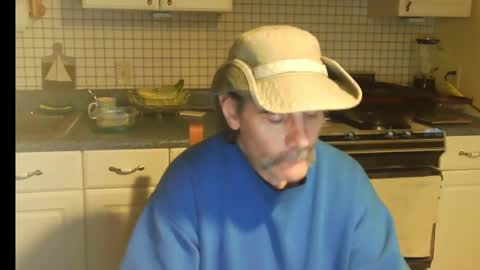 Ray online show from November 8, 10:19 pm