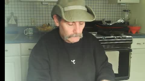 Ray online show from January 10, 8:32 pm