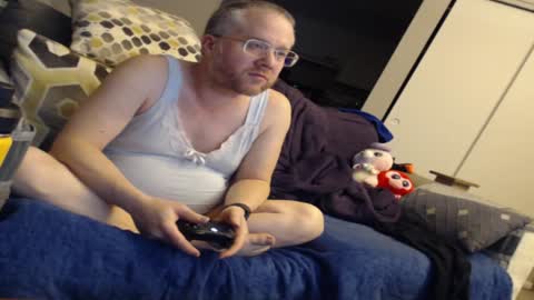 Snapshot of raymondsun chatting on January 19, 1:00 am Sunshine Ray online show from January 19, 1:00 am