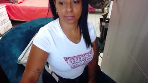 raysajoness online show from April 19, 5:23 pm