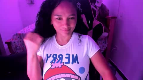 Danna online show from November 19, 3:01 pm