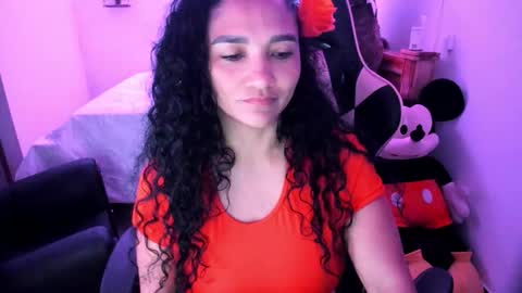 Danna online show from March 10, 3:28 pm