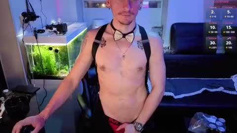 Rayzel online show from February 2, 12:20 am