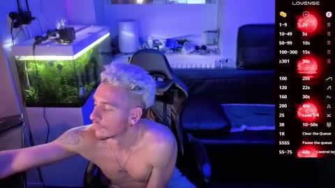 Rayzel online show from February 17, 2:08 am