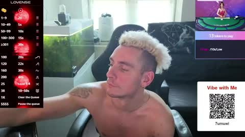 Snapshot of rayzel_white chatting on May 22, 5:18 pm Rayzel White online show from May 22, 5:18 pm