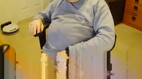 rb69er905364 online show from February 14, 10:50 pm