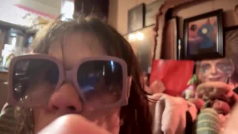 rcherrycola00 online show from February 25, 4:05 pm