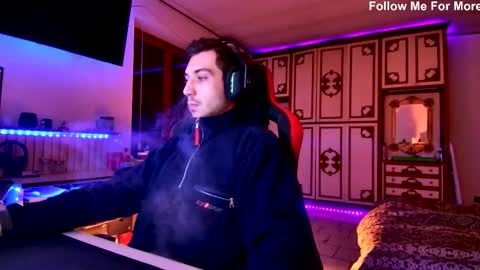 Snapshot of rcomi4 chatting on November 15, 4:36 pm rcomi4 online show from November 15, 4:36 pm