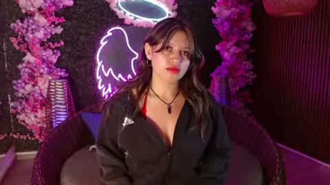 Snapshot of rea_black chatting on July 3, 4:52 am rea_black online show from July 3, 4:52 am