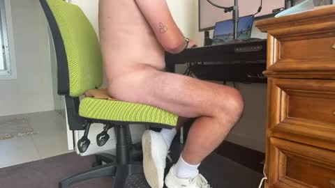 readwithjordanv online show from April 2, 12:08 am