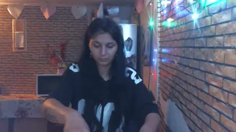 Snapshot of real_coupl3 chatting on May 21, 6:59 pm real_coupl3 online show from May 21, 6:59 pm