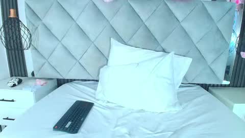 Snapshot of real_doncella_pussy chatting on June 3, 1:36 pm DONCELLA online show from June 3, 1:36 pm