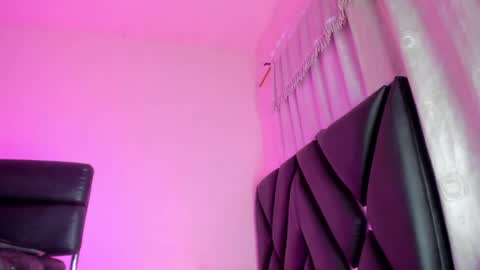 Snapshot of real_sweetbrina chatting on May 1, 9:03 am real_sweetbrina online show from May 1, 9:03 am