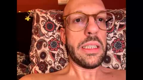 HugeSecret online show from January 12, 2:22 pm