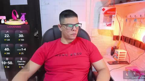 Snapshot of realjoel chatting on May 26, 11:50 am Joel online show from May 26, 11:50 am