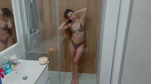 Leo  Luna online show from March 27, 1:44 pm