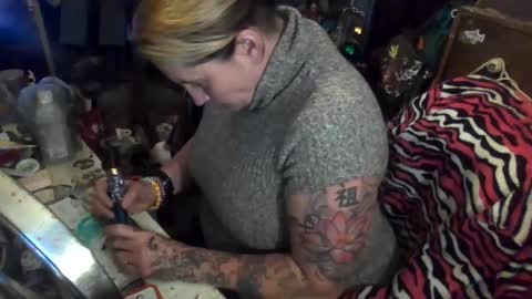 reallyredrum69th online show from April 7, 8:48 am