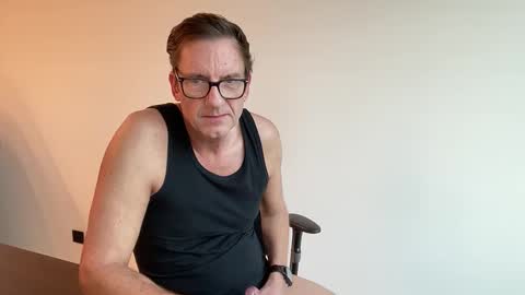 realstuff_ online show from November 26, 2:07 pm