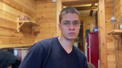 AliceEve online show from December 1, 10:09 am