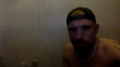 Snapshot of realzilla69 chatting on December 16, 4:23 am realzilla69 online show from December 16, 4:23 am