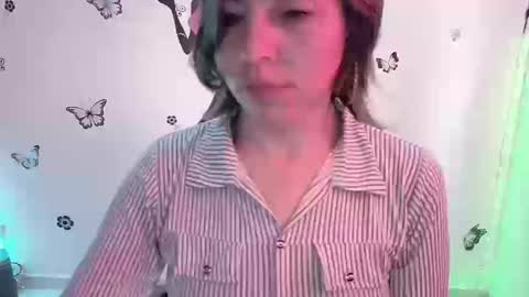 Rebbeca online show from March 12, 1:39 pm