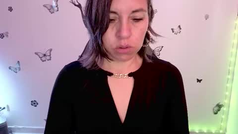 Snapshot of rebbeca09 chatting on April 28, 12:32 pm Rebbeca online show from April 28, 12:32 pm