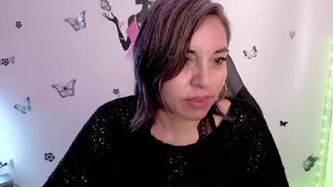 Snapshot of rebbeca09 chatting on May 4, 2:13 pm Rebbeca online show from May 4, 2:13 pm
