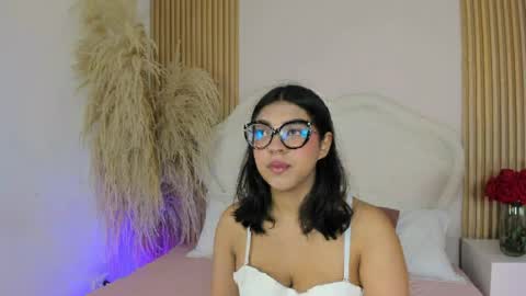 rebeca_taylor_ online show from April 9, 3:17 am