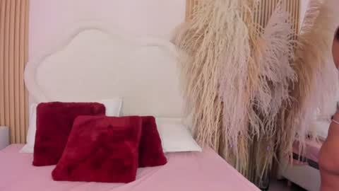 Snapshot of rebeca_taylor_ chatting on July 5, 7:37 am rebeca_taylor_ online show from July 5, 7:37 am