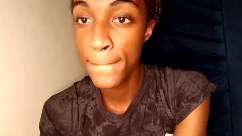 Snapshot of rebecca23278 chatting on July 7, 1:19 am Tu mami Rebecca online show from July 7, 1:19 am