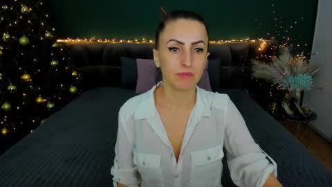 rebecca_diamonds online show from January 5, 6:46 am