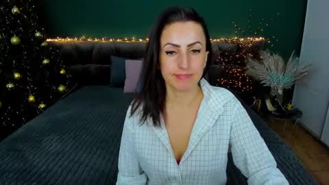 rebecca_diamonds online show from January 8, 9:00 am