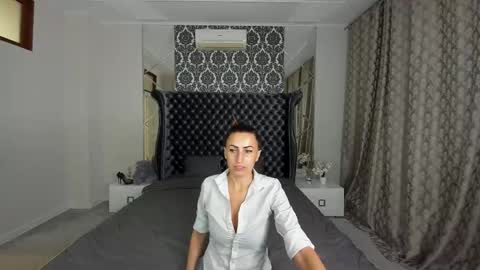 rebecca_diamonds online show from October 6, 5:27 am